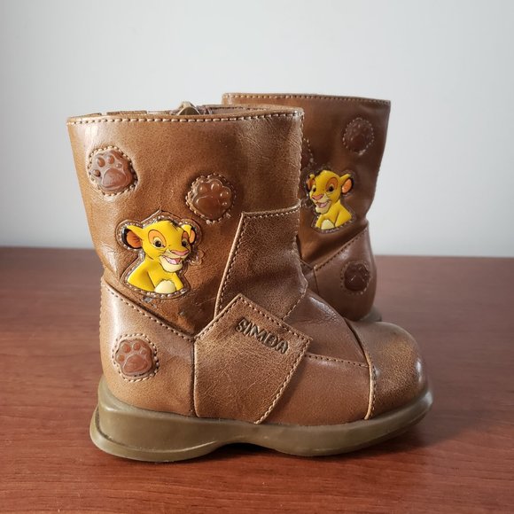 Disney Simba Boots Faux Leather Light Up SmartFit Non Marking Sole Size 5 Kids - Picture 5 of 8